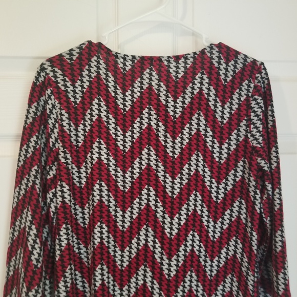 Tacera Knit Dress NWOT Small Multi-color Chevron - Picture 5 of 6
